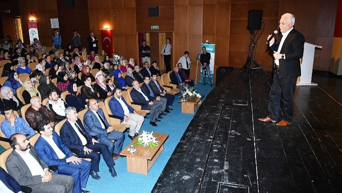 Hatipoğlu, Peygamber Efendimizin Yolunu Takip Edersek