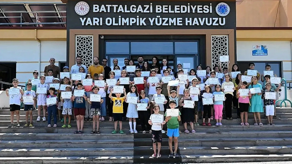 Göztepe Yarı Olimpik Yüzme Havuzu Kış Kursları Başlıyor