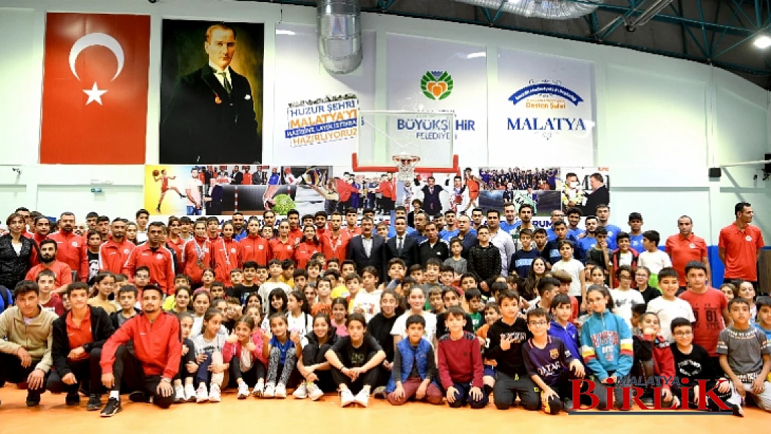 Gürkan, Büyükşehir Belediyesi Olarak Gençlerimize Birçok Spor Tesisi Kazandırdık