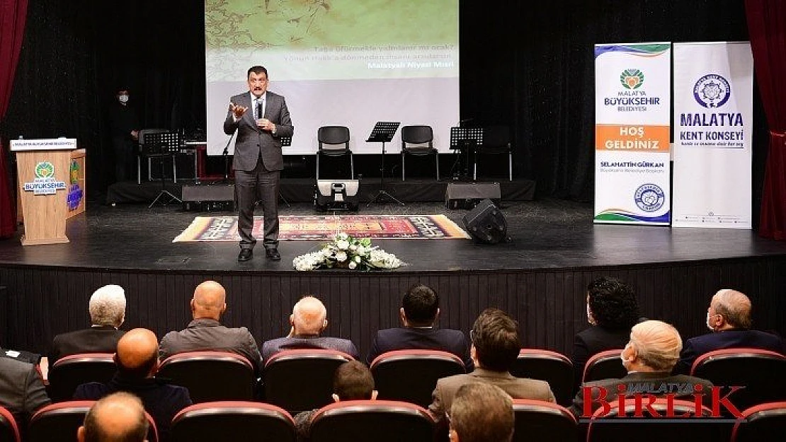 Gürkan: Niyazı Mısri'nin Eserlerinde İnsan Sevgisi, Birlik ve Beraberlik Vardır