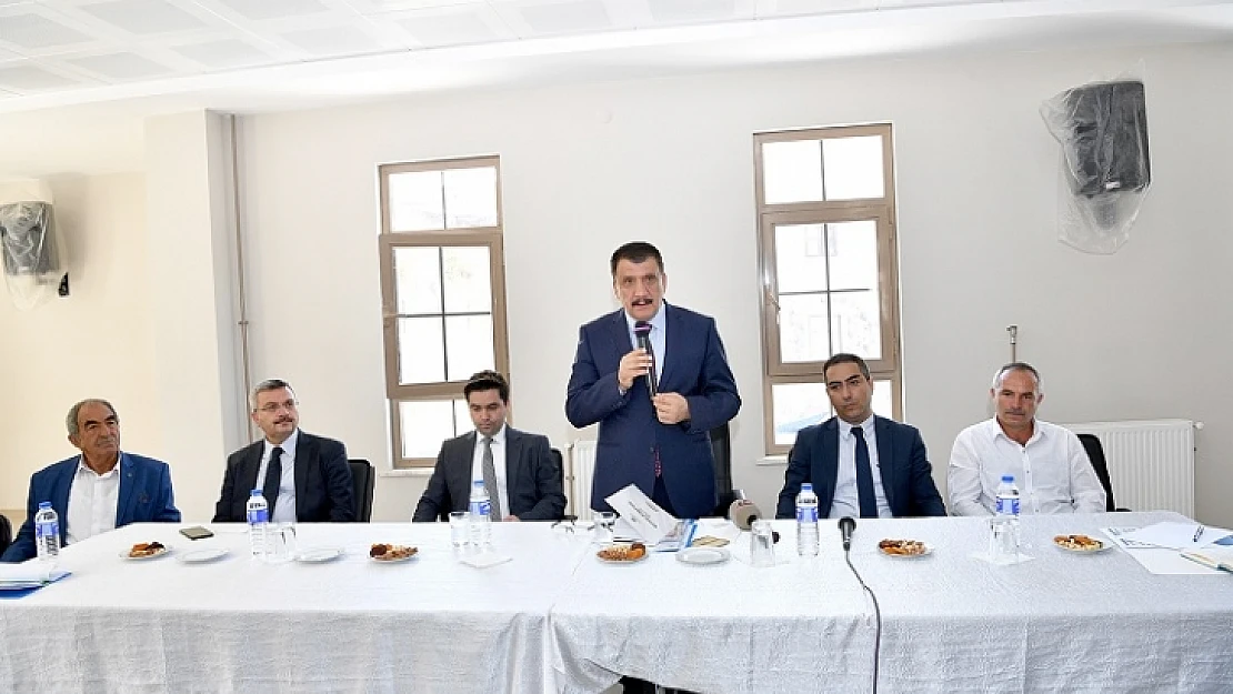 Yaşanması Gereken En Güzel Duygu İnsanlara Hizmet Etmektir
