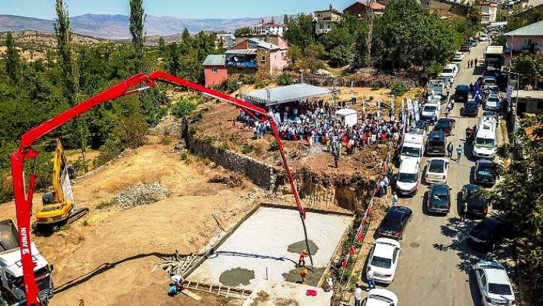 Pütürge İlçe Terminalinin Temeli Atıldı