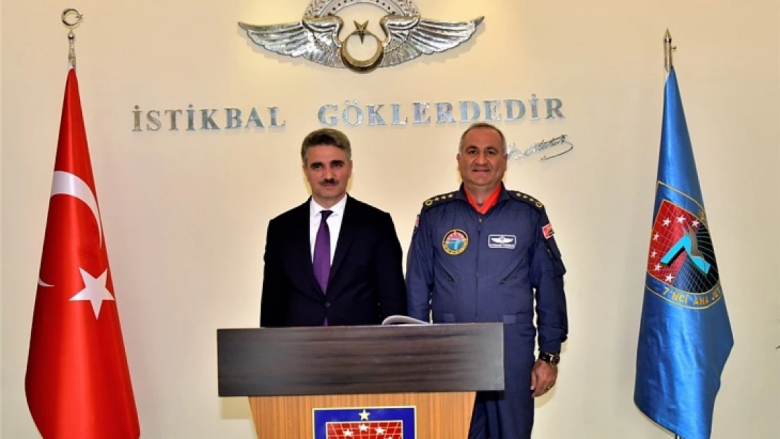 Vali Baruş 7. Ana Jet Üs Komutanlığını Ziyaret Etti
