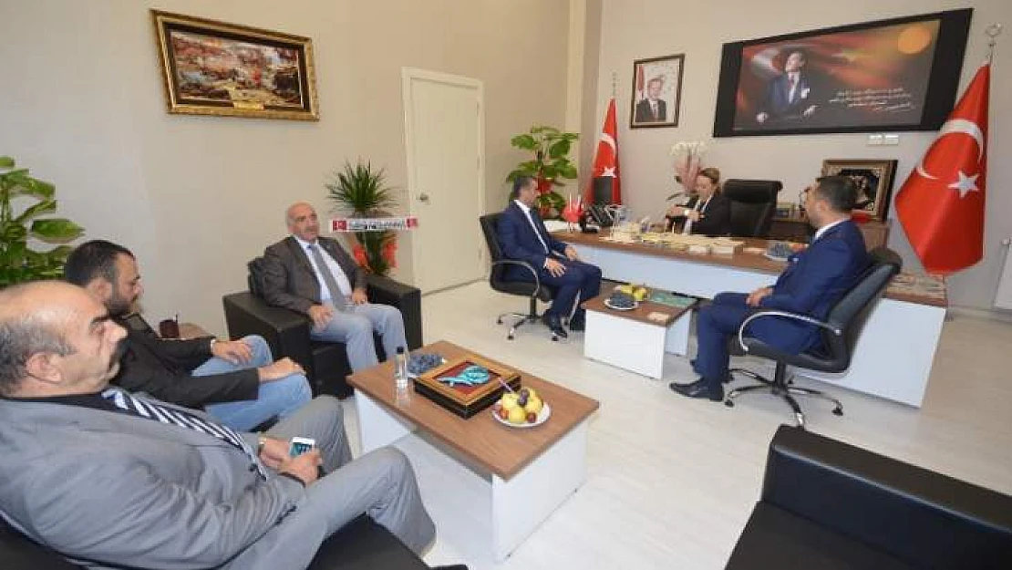 MHP'li Avşar'dan Rektör Karabuluta Ziyaret
