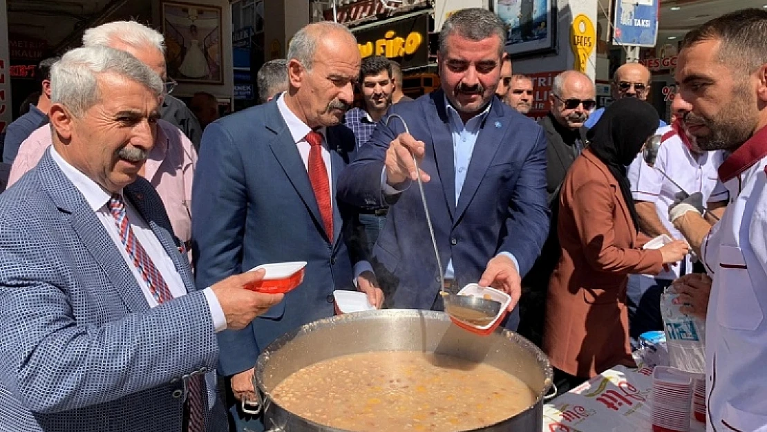 MHP'den Aşure Etkinliği