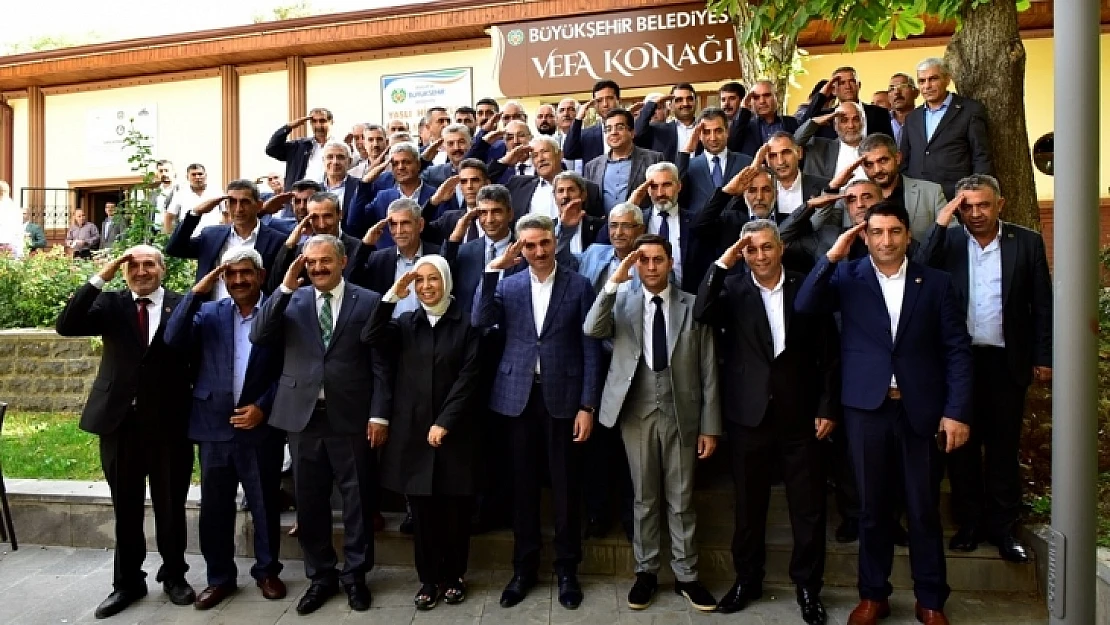 Vali Baruş Muhtarlarla Bir Araya Geldi