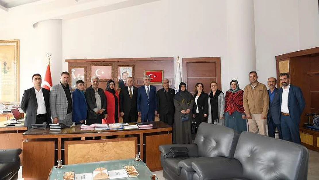 Kahraman Şehidin Babası Zeki Sekin'den Başkan Polat'a Ziyaret