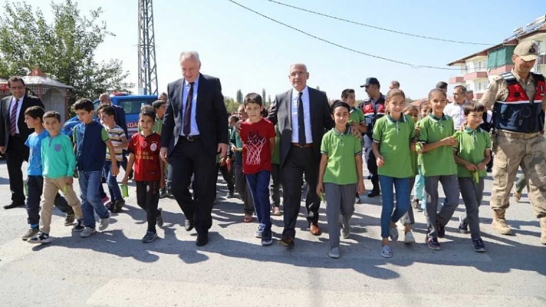 Başkan Güder,' Trafik Kurallarını Her Ortamda Hatırlamamız Lazım'
