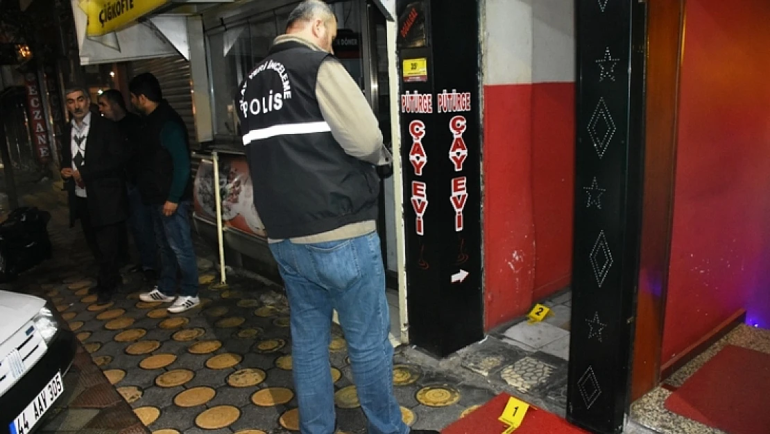 Eğlence Merkezinde Silahlı Kavga