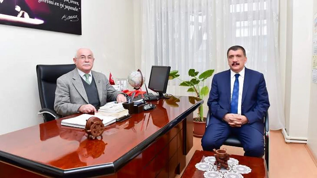 Başkan Gürkan, Cem Vakfı Malatya Şube Başkanı Doğan İle Bir Araya Geldi
