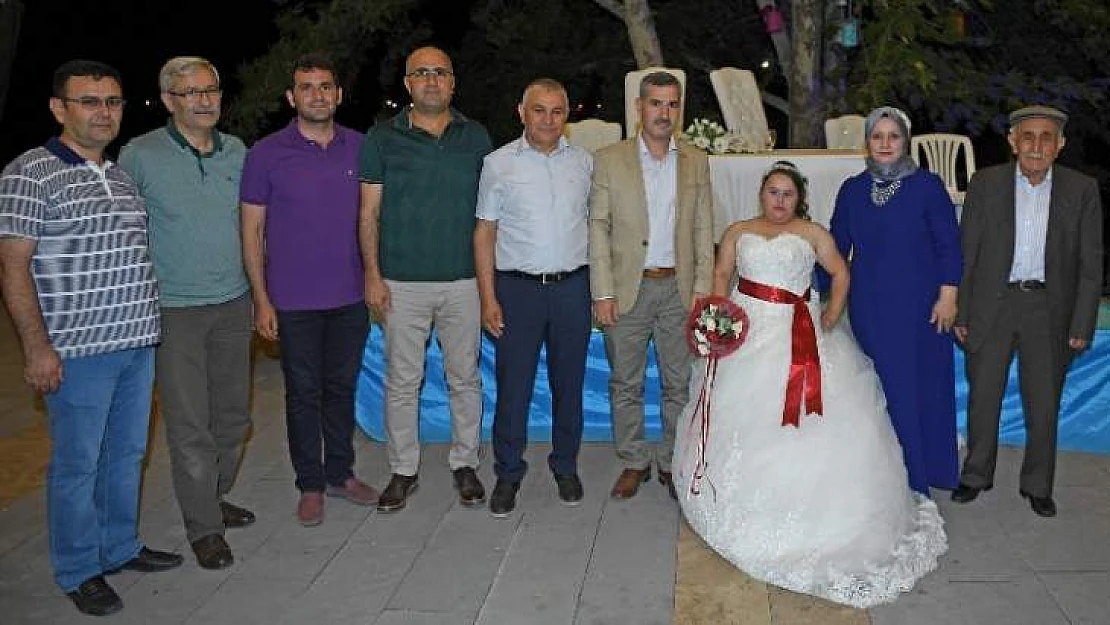  Başkan Polat, Genç Kızımızın Mutluluğu Herşeye Değer
