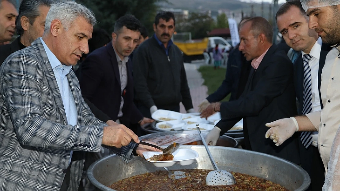 Başkan Güder, Şehit Fevzi ve Beylerbaşı Mahallesi Sakinleri İle İftar Yaptı