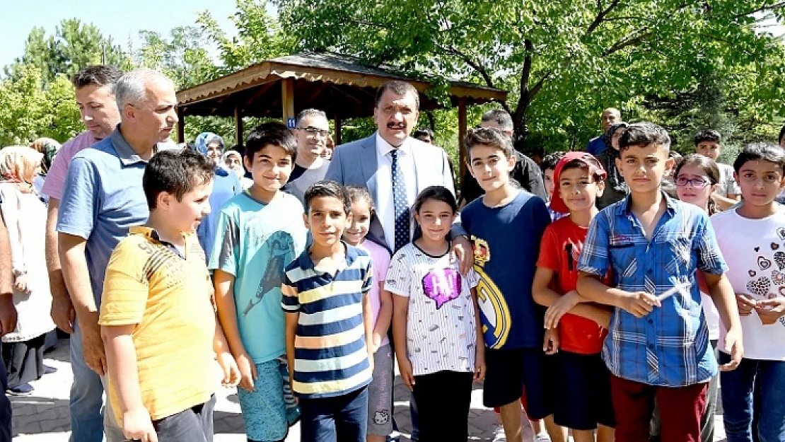 Büyükşehir'den Miniklere Piknik