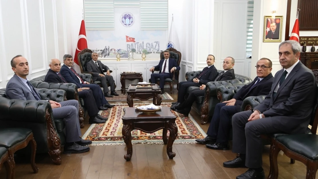 Vali Baruş, Başkan Güder'e Hayırlı Olsun Ziyaretinde Bulundu
