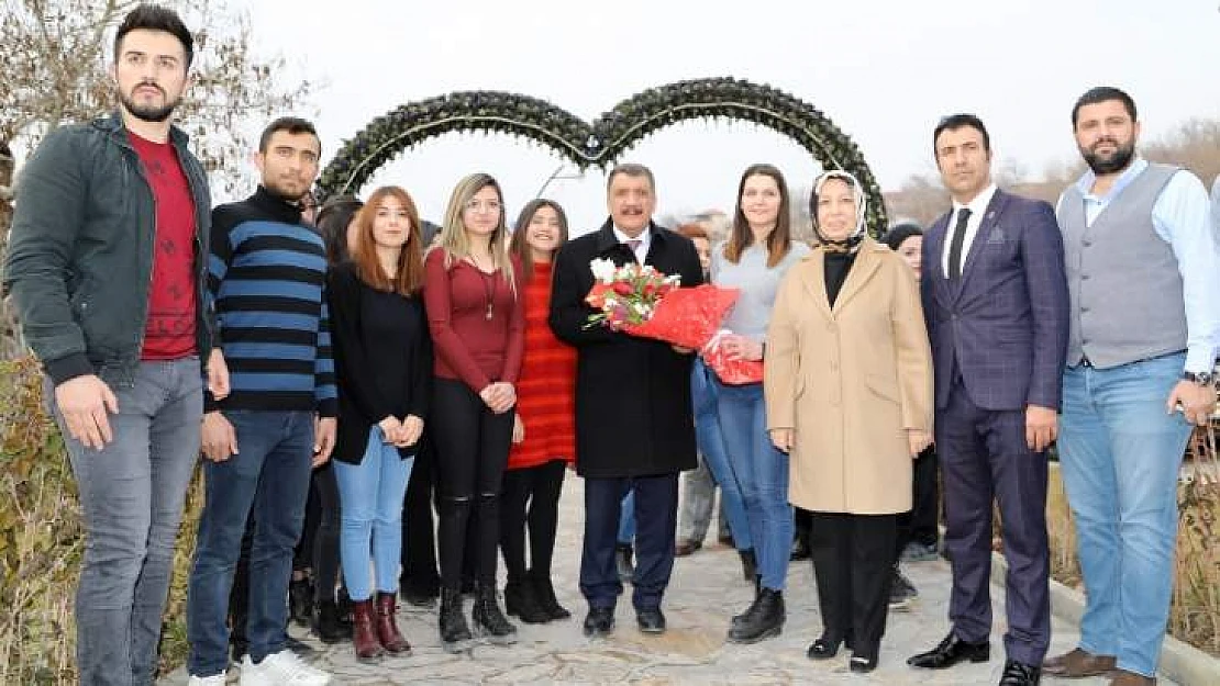 Başkan Gürkan, Gençlik Ve Gelecek Konulu Söyleşide Gençlerle Buluştu