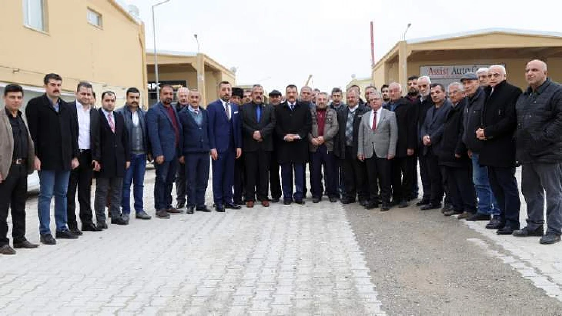 Başkan Gürkan, Galericiler Sitesi Esnafları İle Biraraya Geldi