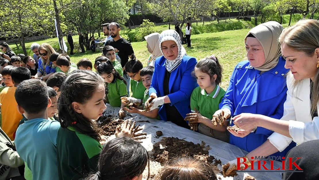 Hanife Yazıcı, Endemik Bitki Türü Dikim Etkinliğine Katıldı