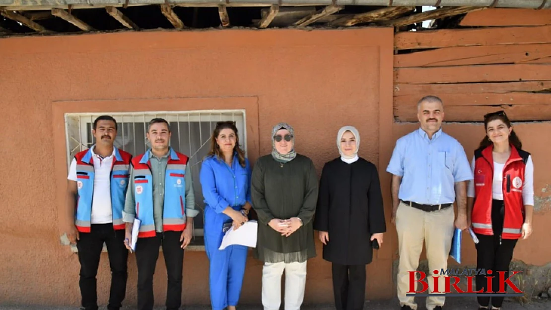 Hanife Yazıcı Hane Ziyaretleriyle Yüreklere Dokunmaya Devam Ediyor