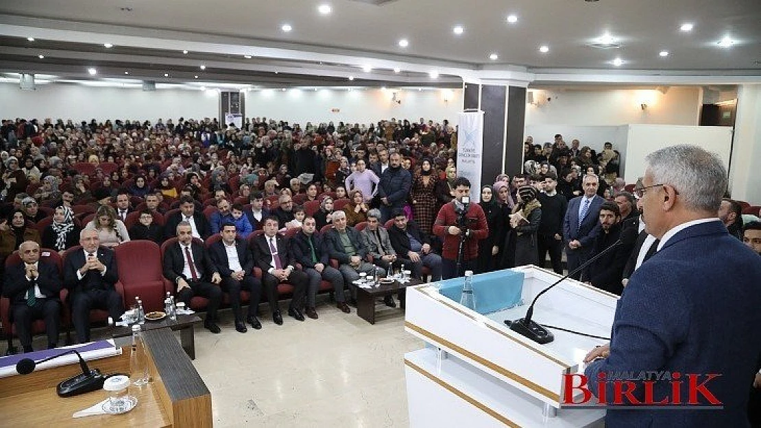 'Hikayelerle Anadolu İrfanı' Konferansı Yoğun İlgi Gördü