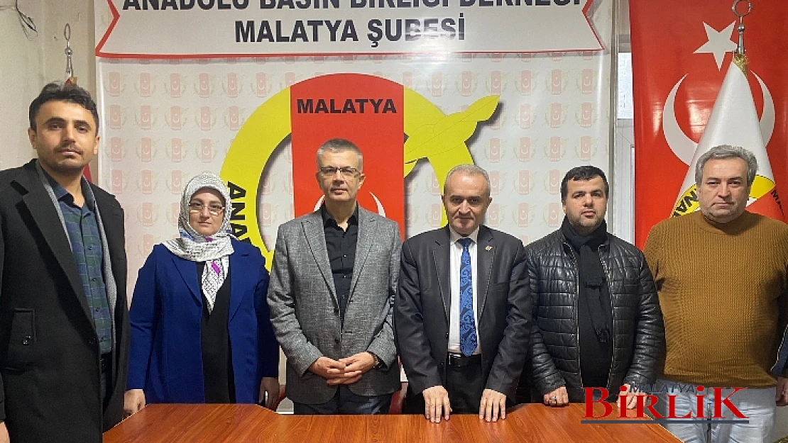 İbrahim Gezer'den 10 Ocak Çalışan Gazeteciler Günü Nedeniyle Anadolu Basın Birliğine Ziyaret