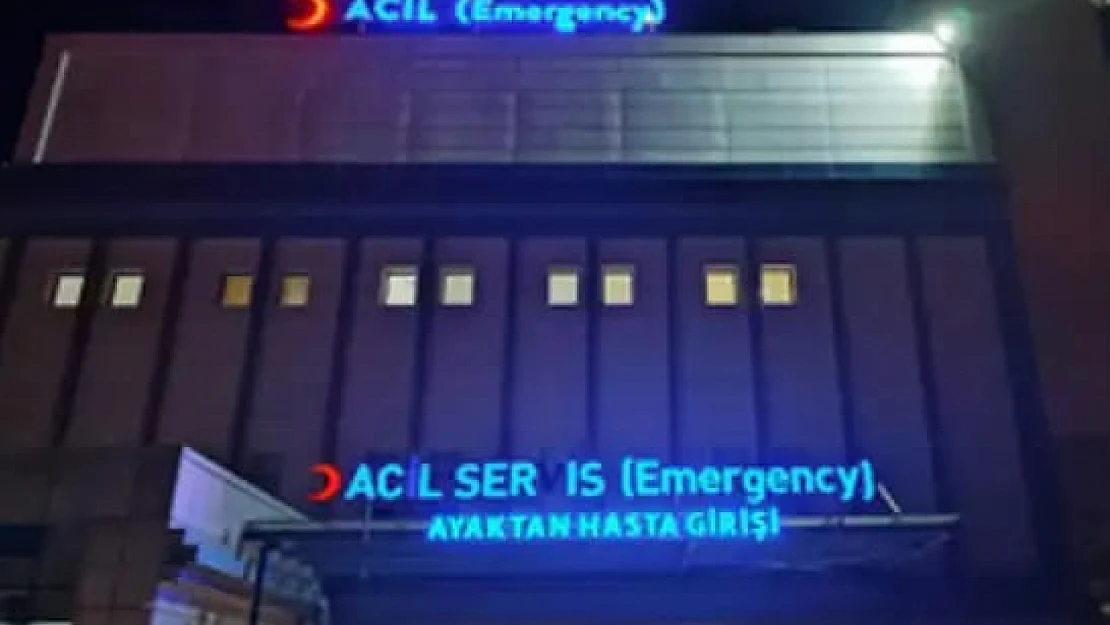 Kamyonet İle Motosiklet Çarpıştı: 1 Yaralı