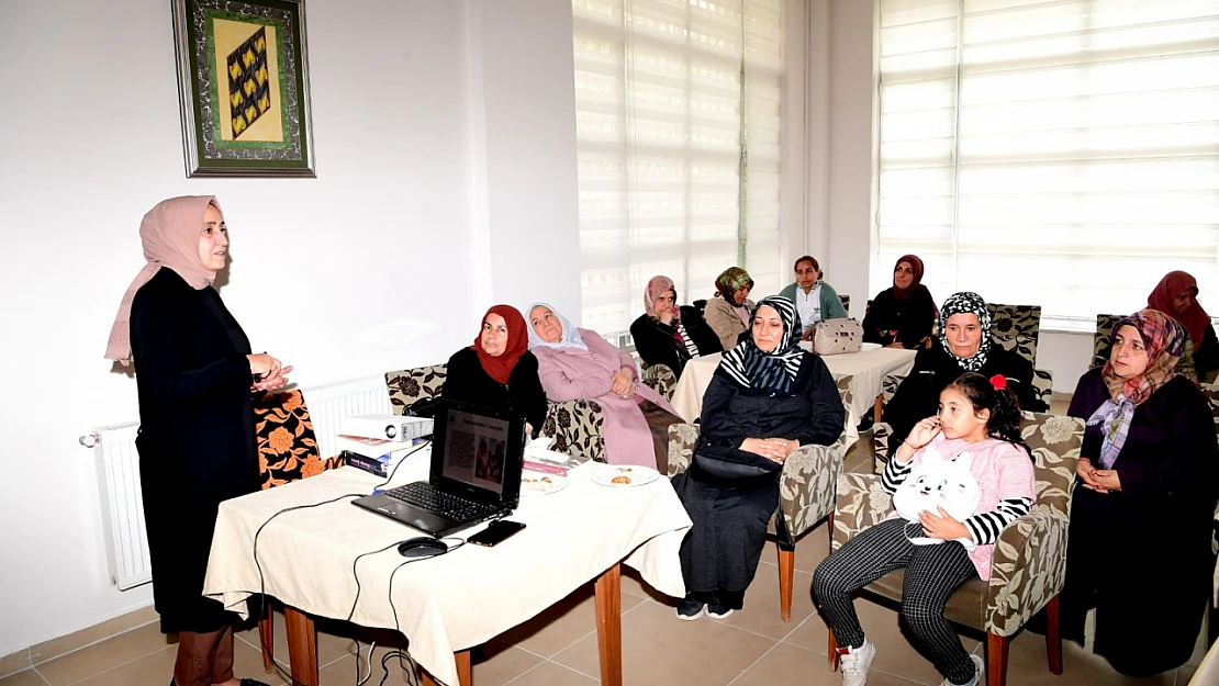 Kaynana-Gelin Arasındaki Sorunlar Ve Çözüm Yolları Semineri Büyük İlgi Gördü