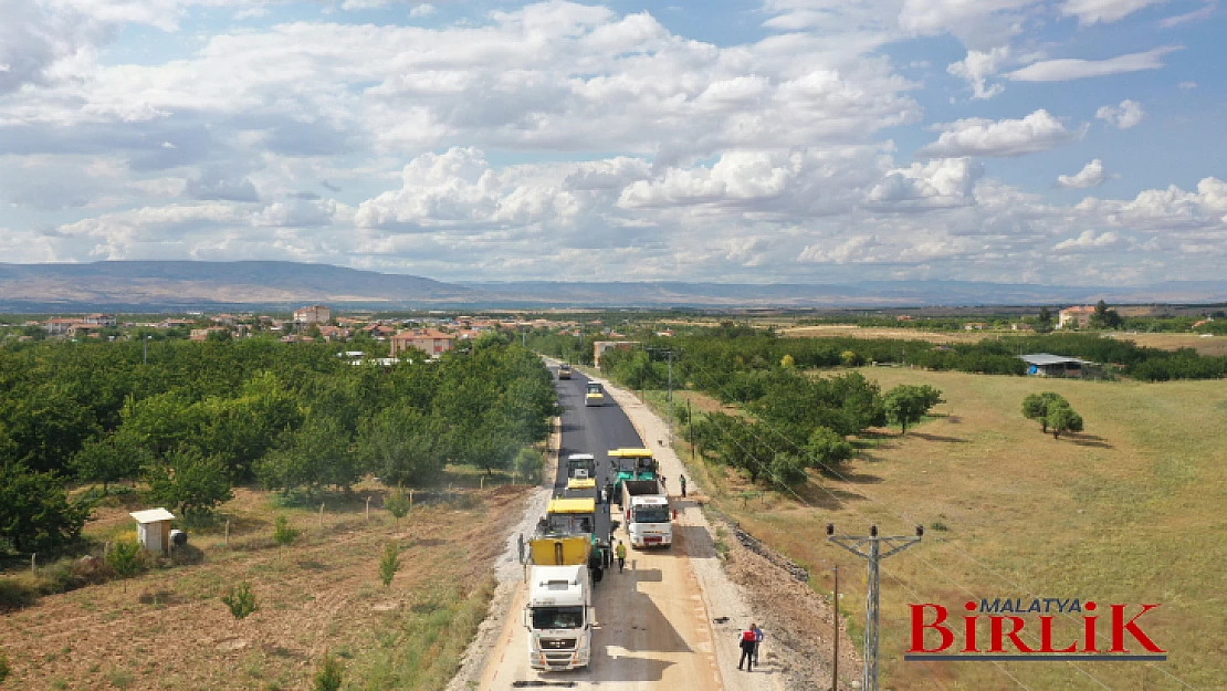 Kuyulu Mahallesinde Asfaltlama Çalışmaları Yapılıyor