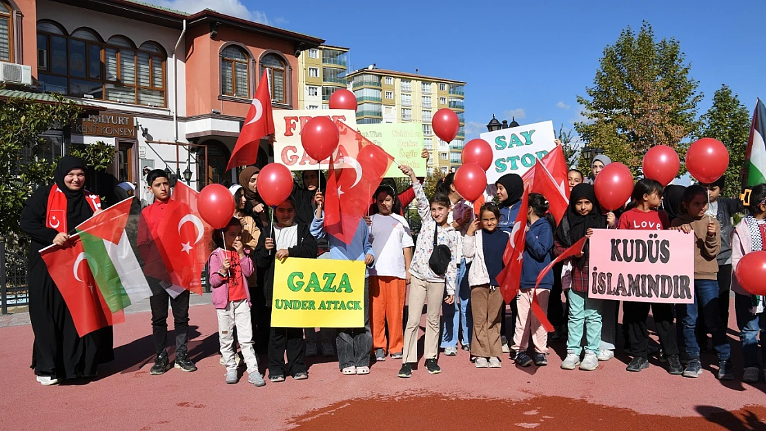 Malatya'lı Çocuklardan Dünya'ya Barış Çağrısı!