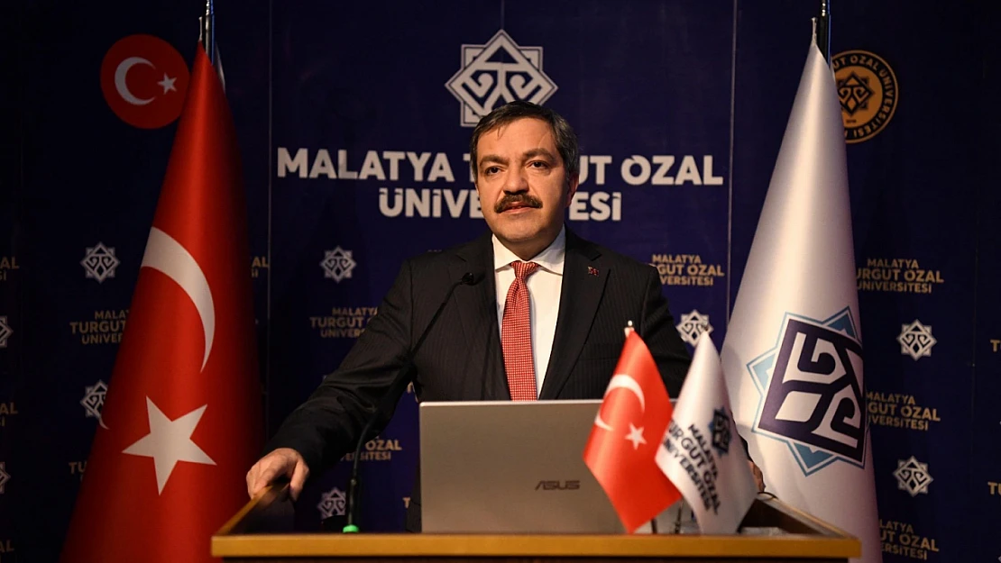 Malatya Turgut Özal Üniversitesi 3. Kayısı Paneli Düzenlendi