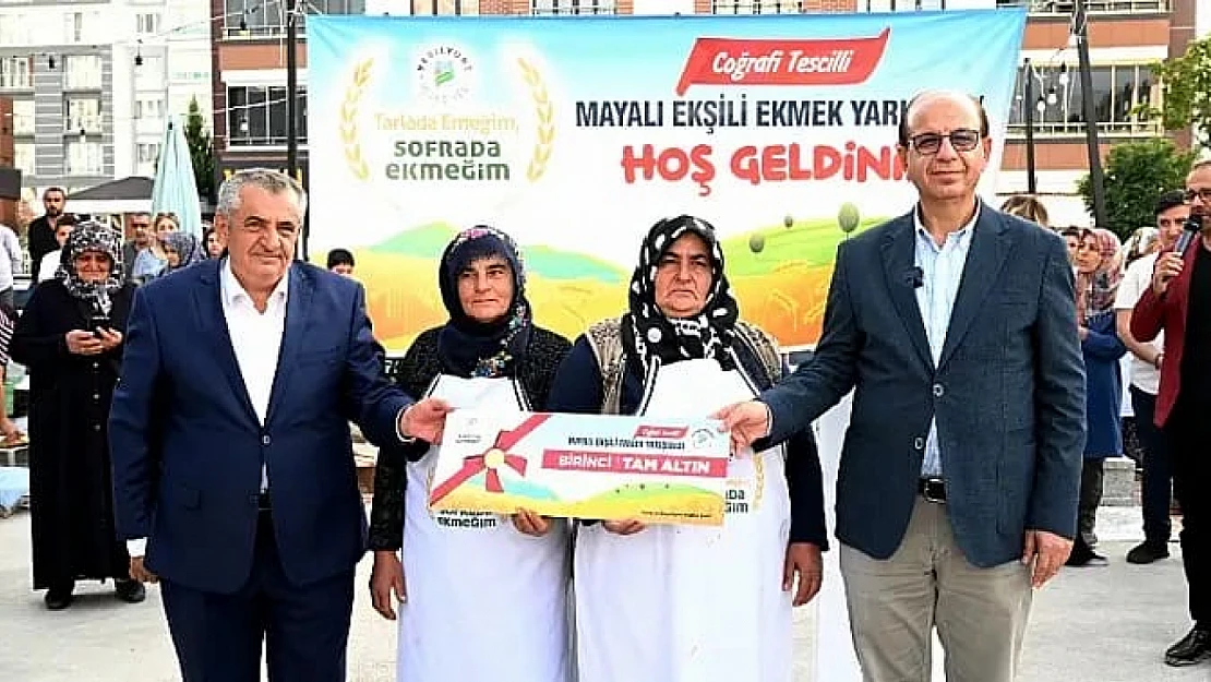 'Mayalı Ekşili Ekmek' Yarışması Birincisi Kadiruşağı Mahallesi Kadınları