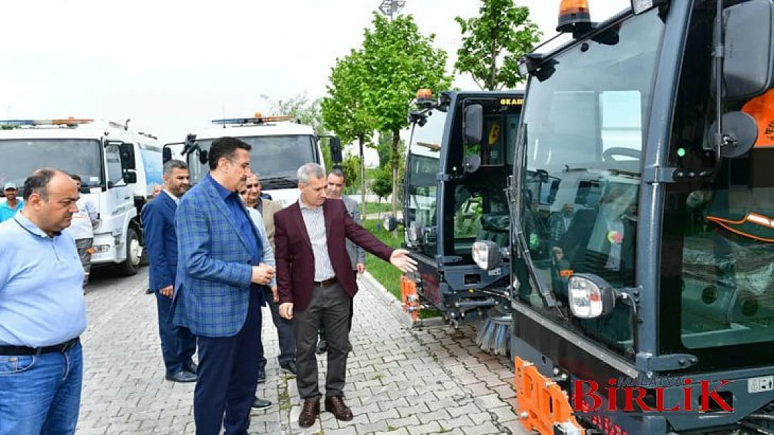 Milletvekili Tufenkci, Yeşilyurt Belediyesi Temizlik İşleri Müdürlüğünü Ziyaret Etti