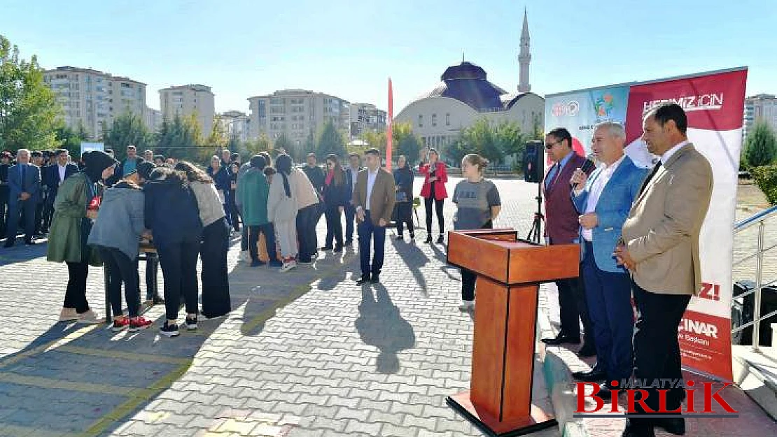 Öğrencilerimiz Farklı Projeleriyle Farkındalık Oluşturuyor