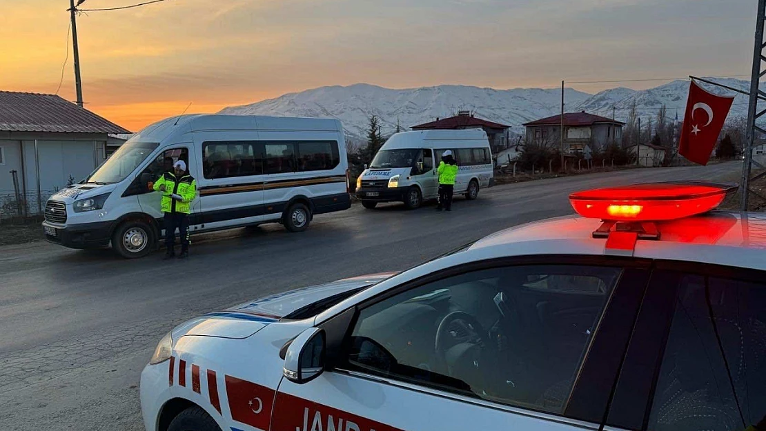 Öğrencilerin Güvenliği İçin Denetimlerini Aralıksız Sürdürüyor