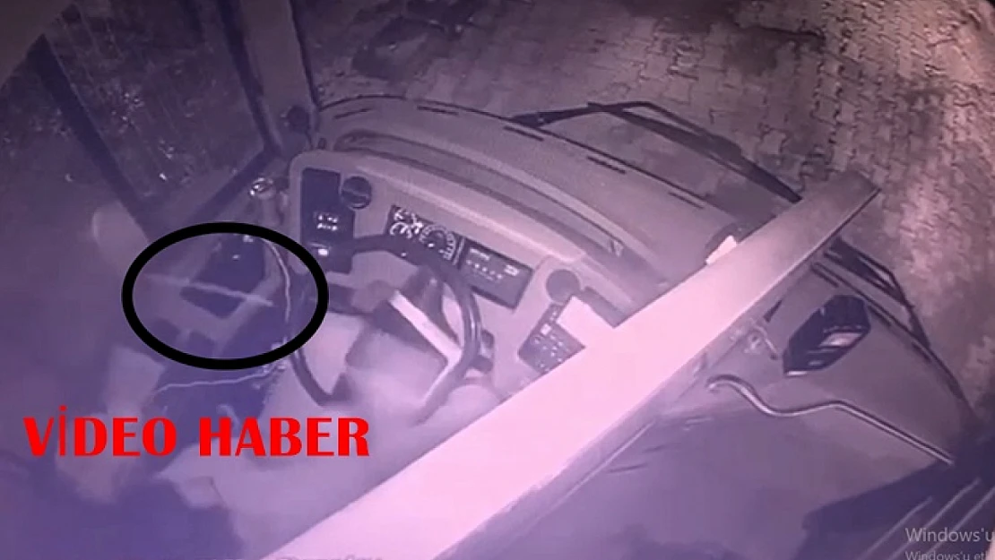 Otobüs Şoförü Kıl Payı Kurtuldu! Mermiler Kaptan Kabinine İsabet Etti