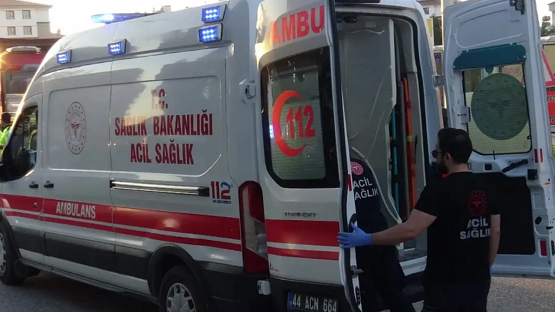 Otomobilin Çarptığı Yaya Yaralandı