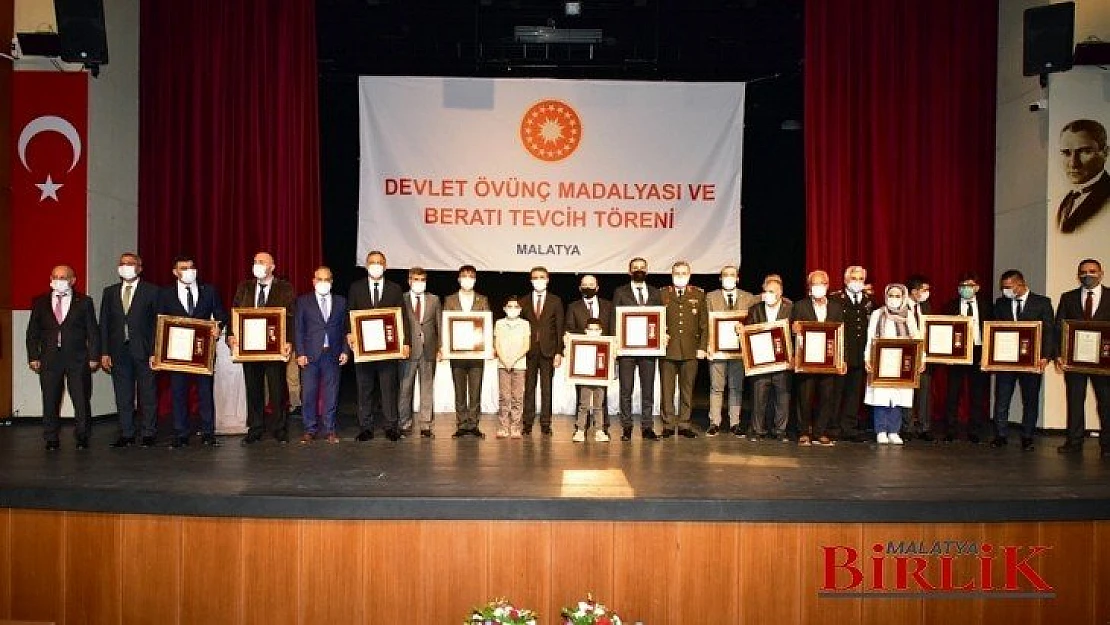 Şehit Yakınlarına ve Gazilerimize Devlet Övünç Madalyası