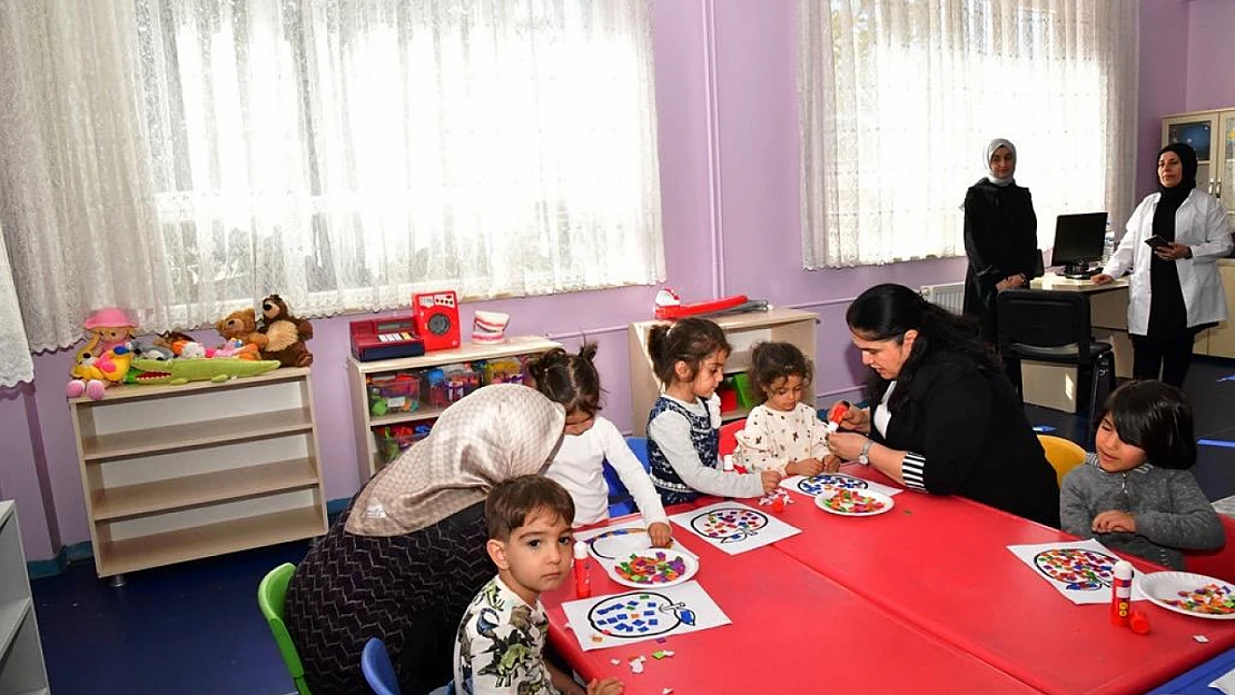 Selda Yavuz, Battalgazi'de Anaokulu Ziyaretlerinde Bulundu