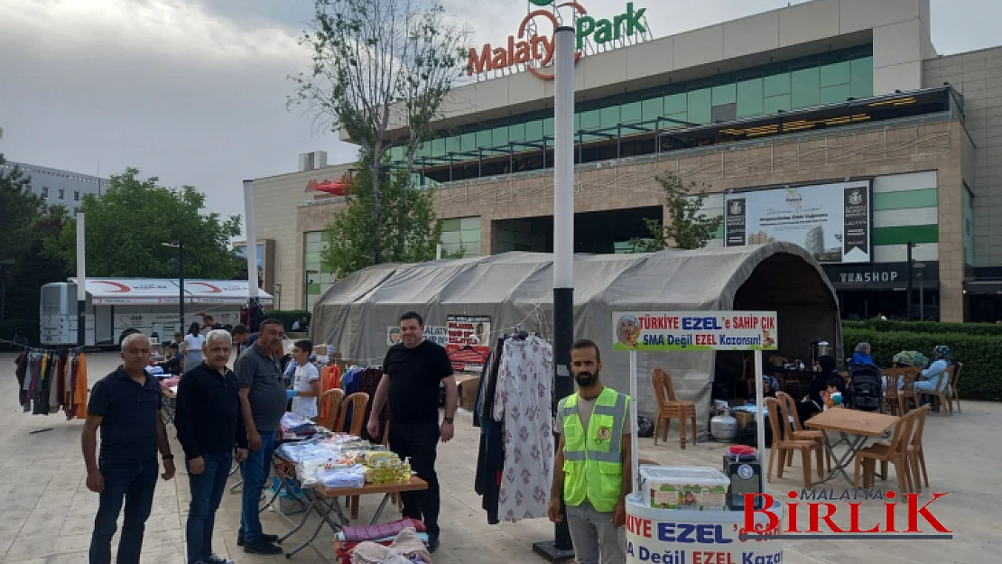 SMA Hastası Ezel Bebek'e Yardım için Malatya Park AVM Önünde Kermes