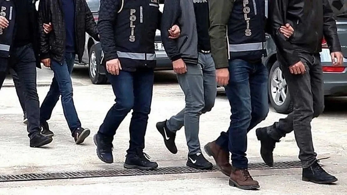 Terörle Mücadele: 19 Şüpheli Gözaltında  Türkiye'ye Tehdit Oluşturan 10 Yabancı Terörist Tespit Edildi