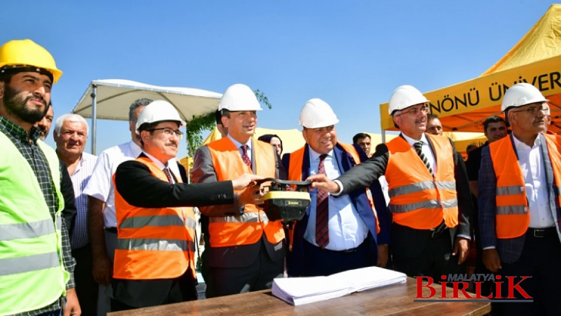 Vali Şahin, Başdemir, Ortaokulu Temel Atma Törenine Katıldı
