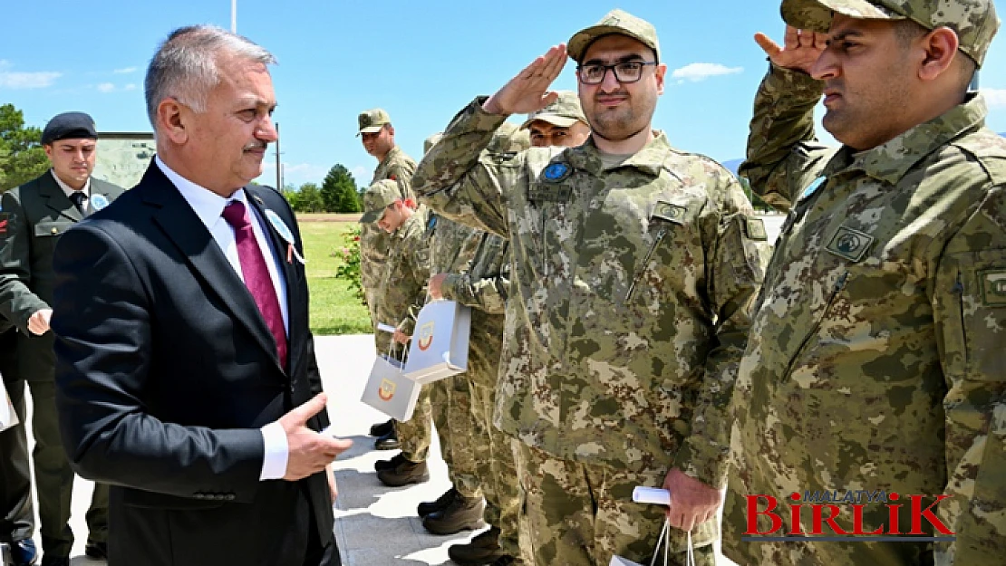 Vali Yazıcı, Engelliler Haftası Kapsamında Düzenlenen 'Temsili Askerlik Törenine' Katıldı