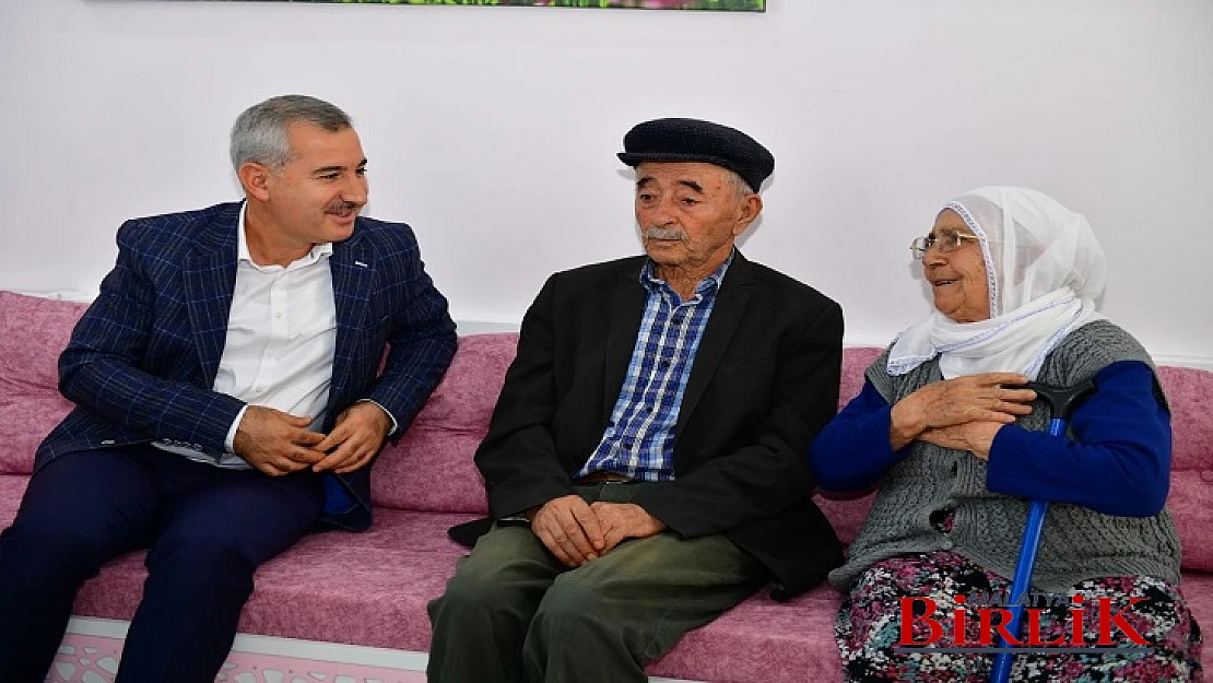 Vefa Buluşmalarımızla Yaşlılarımızı Misafir Ediyoruz