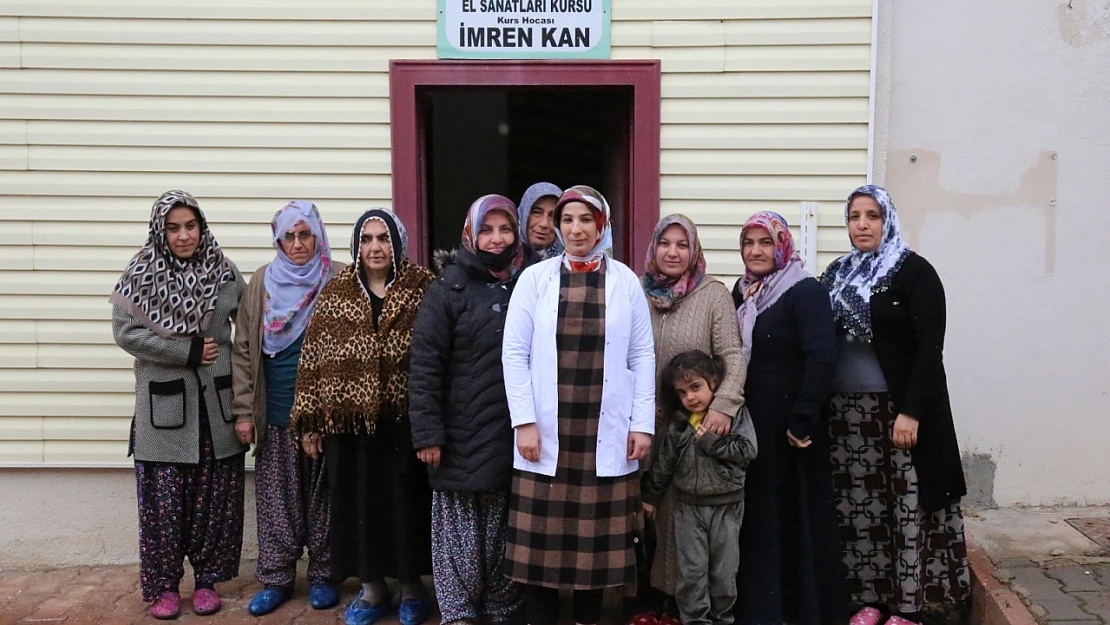 Yaygın Mahallesi'nde Kadınlar Üretiyor: Dikiş Nakış Kursuna Yoğun İlgi