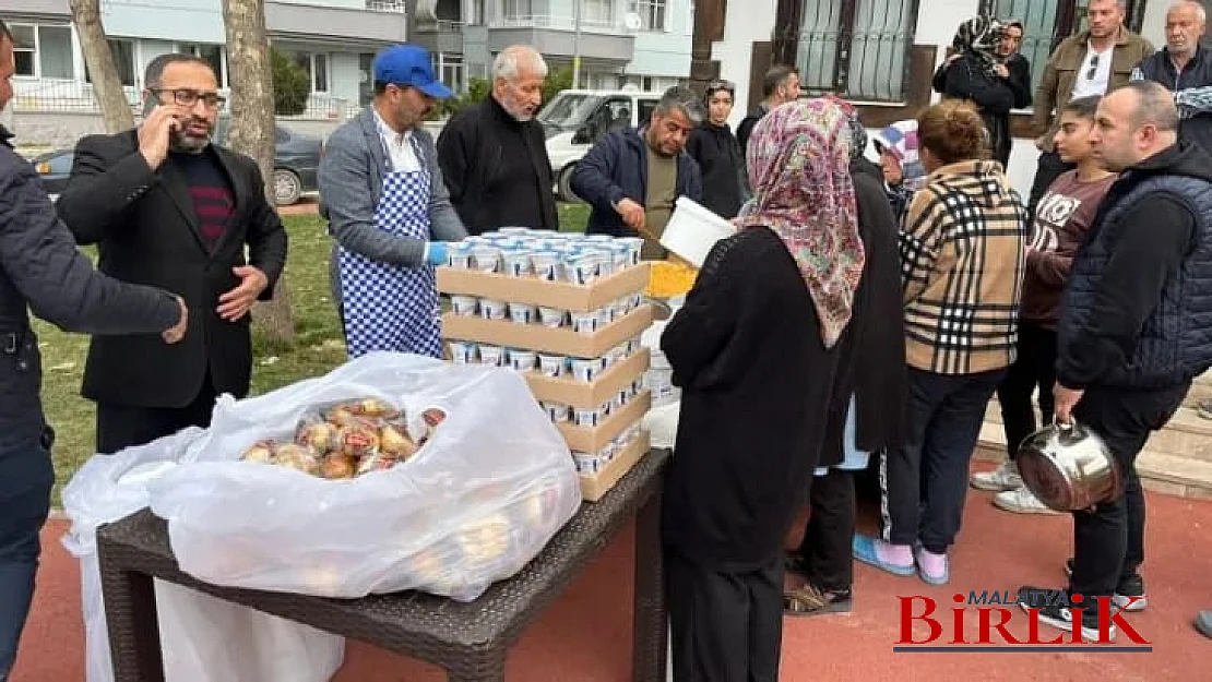 Yeniden Refah Partisi İftar'da Depremzedeleri Unutmadı