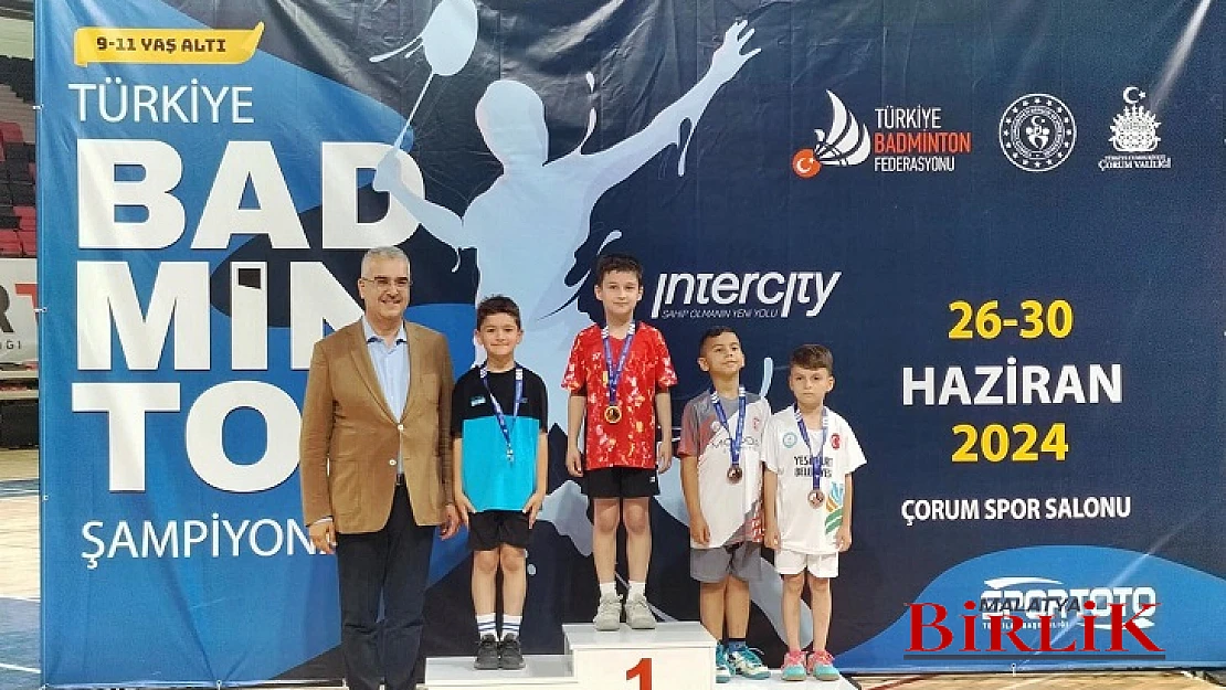 Yeşilyurt Belediyesi Badminton Takımı Sporcusu Kerem Eren Çelik, Badminton Milli Takımına Seçildi