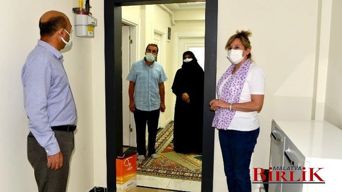 Yeşilyurt Belediyesi, Covıd-19'a Yakalanan Personellerini Yalnız Bırakmıyor
