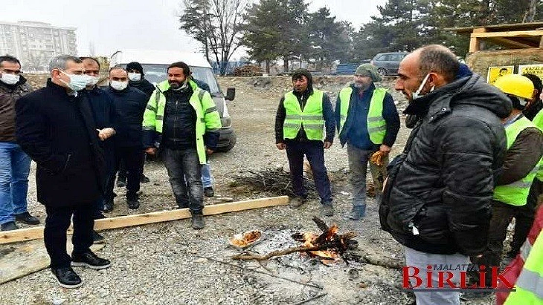 Yeşilyurt Belediyesi Yeni Hizmet Binası İnşaatı Hızla Yükseliyor