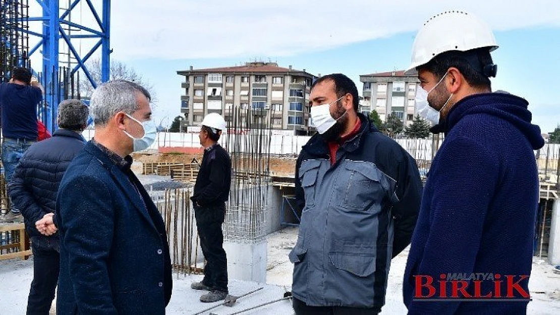Yeşilyurt Belediyesi Yeni Hizmet Binası İnşaatı Hızla Yükseliyor