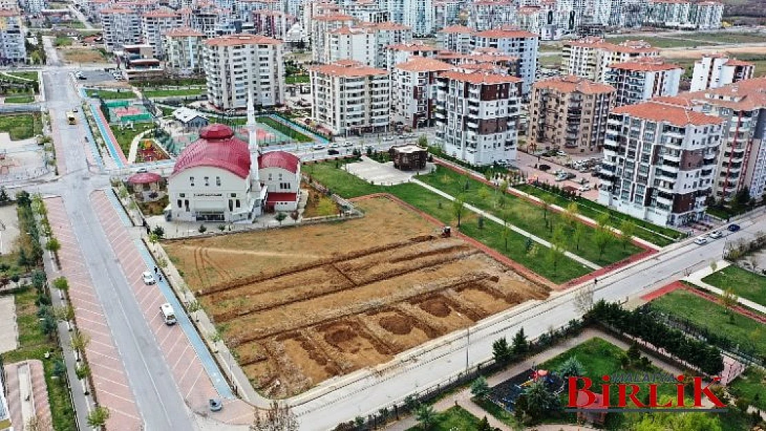 Yeşilyurt Belediyesi, Yeni Yaşam Alanlarıyla Mahallelerin Prestijini Artırıyor