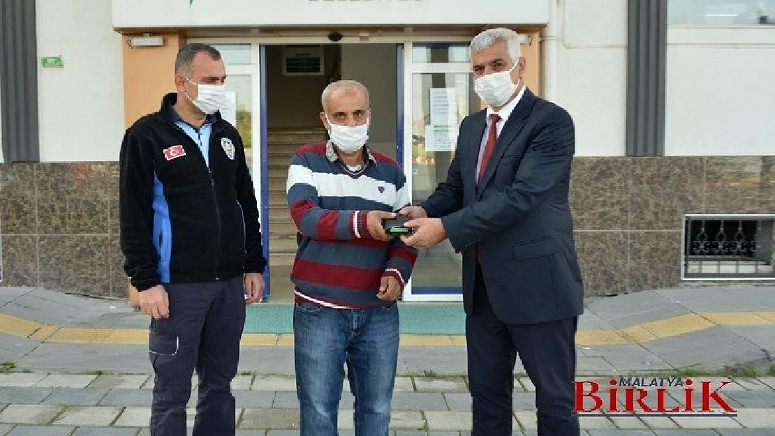 Yeşilyurt Belediyesi Zabıta Müdürlüğü Ekiplerinden Örnek Davranış